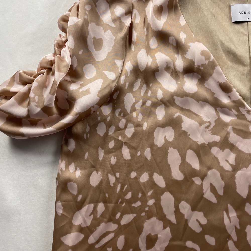 Adrienne Leopard Print V-Neck Satin Blouse Tan Ruched Puff Sleeve Top M 2489SAM - Picture 7 of 16